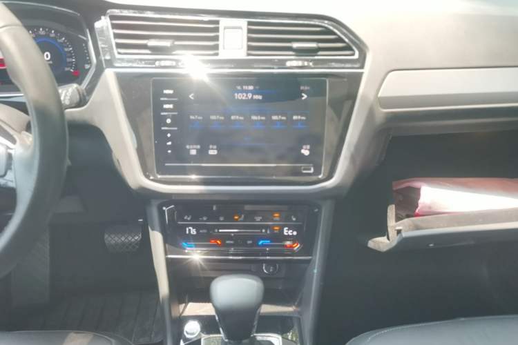Used Volkswagen Tiguan L New Energy 2020 430 PHEV Plug-in Hybrid Prestige Edition Audio And AC Panel