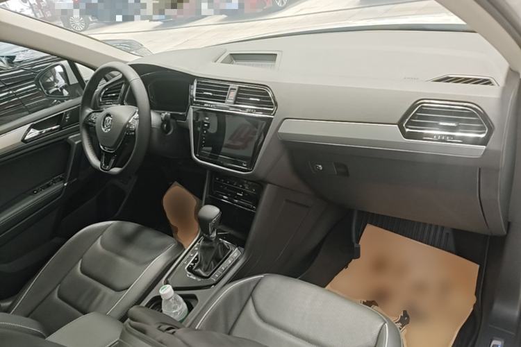 Used Volkswagen Tiguan L New Energy 2020 430 PHEV Plug-in Hybrid Flagship Edition Center Console