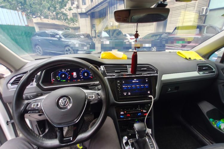 Used Volkswagen Tiguan L New Energy 2020 430 PHEV Plug-in Hybrid Flagship Edition Center Console