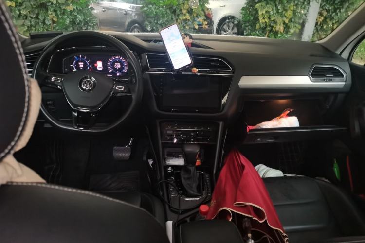Used Volkswagen Tiguan L New Energy 2020 430 PHEV Plug-in Hybrid Flagship Edition Center Console