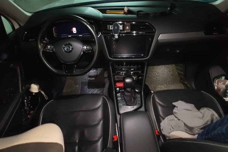 Used Volkswagen Tiguan L New Energy 2020 430 PHEV Plug-in Hybrid Flagship Edition Center Console