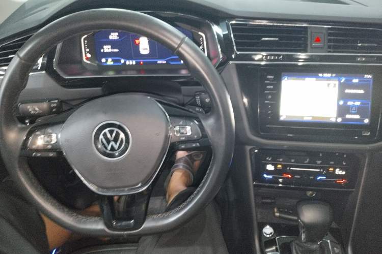 Used Volkswagen Tiguan L New Energy 2020 430 PHEV Plug-in Hybrid Prestige Edition Center Console