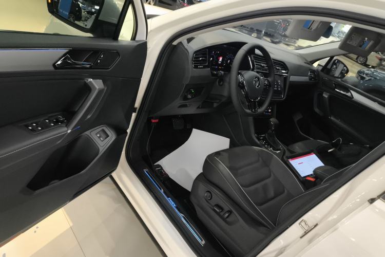 Used Volkswagen Tiguan L New Energy 2020 430 PHEV Plug-in Hybrid Flagship Edition Driver Seat