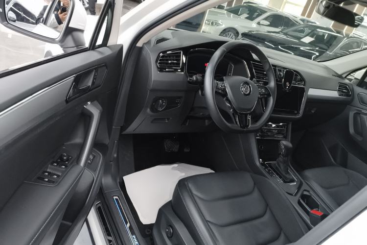 Used Volkswagen Tiguan L New Energy 2020 430 PHEV Plug-in Hybrid Prestige Edition Driver Seat