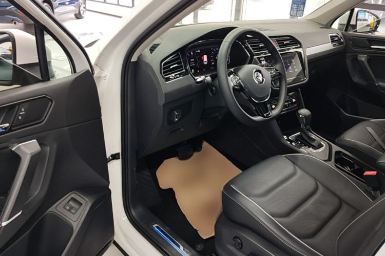 Used Volkswagen Tiguan L New Energy 2020 430 PHEV Plug-in Hybrid Flagship Edition Driver Seat