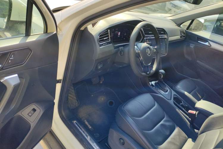 Used Volkswagen Tiguan L New Energy 2020 430 PHEV Plug-in Hybrid Prestige Edition Driver Seat