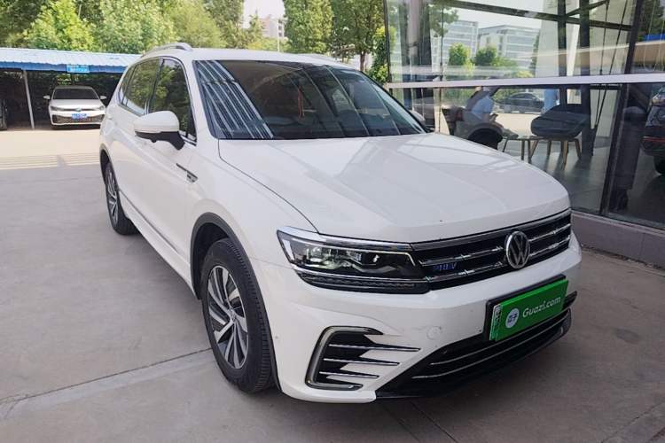 Used Volkswagen Tiguan L New Energy 2020 430 PHEV Plug-in Hybrid Flagship Edition Front Right 45 Deg