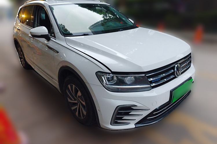 Used Volkswagen Tiguan L New Energy 2020 430 PHEV Plug-in Hybrid Prestige Edition Front Right 45 Deg