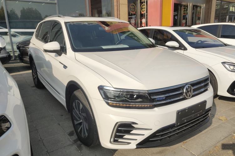 Used Volkswagen Tiguan L New Energy 2020 430 PHEV Plug-in Hybrid Flagship Edition Front Right 45 Deg
