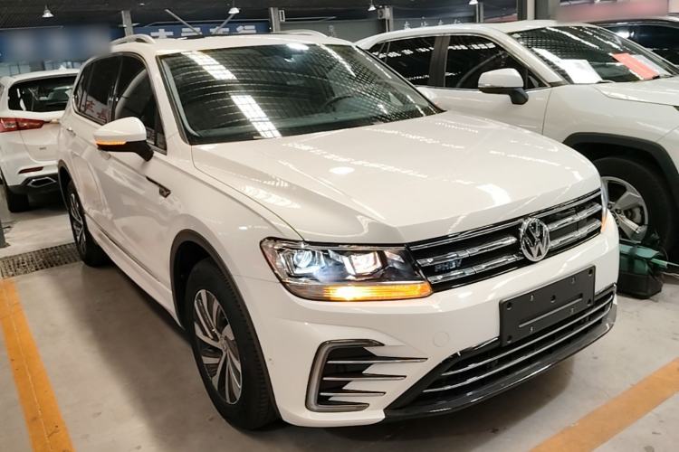 Used Volkswagen Tiguan L New Energy 2020 430 PHEV Plug-in Hybrid Prestige Edition Front Right 45 Deg