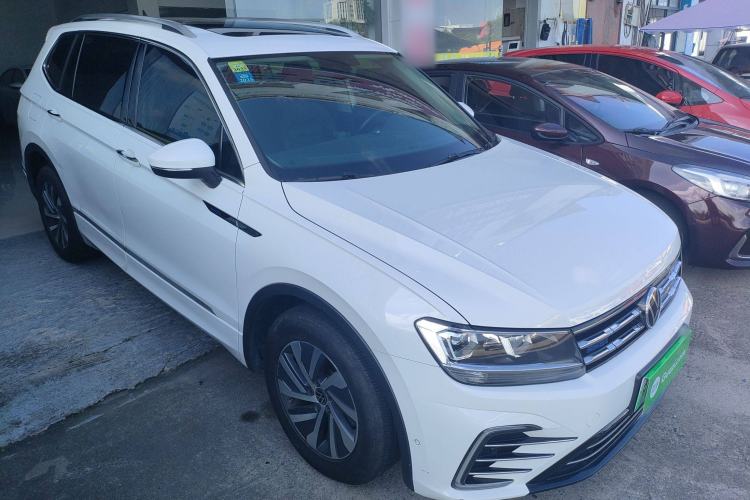 Used Volkswagen Tiguan L New Energy 2020 430 PHEV Plug-in Hybrid Prestige Edition Front Right 45 Deg