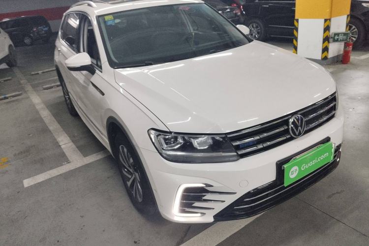 Used Volkswagen Tiguan L New Energy 2020 430 PHEV Plug-in Hybrid Prestige Edition Front Right 45 Deg