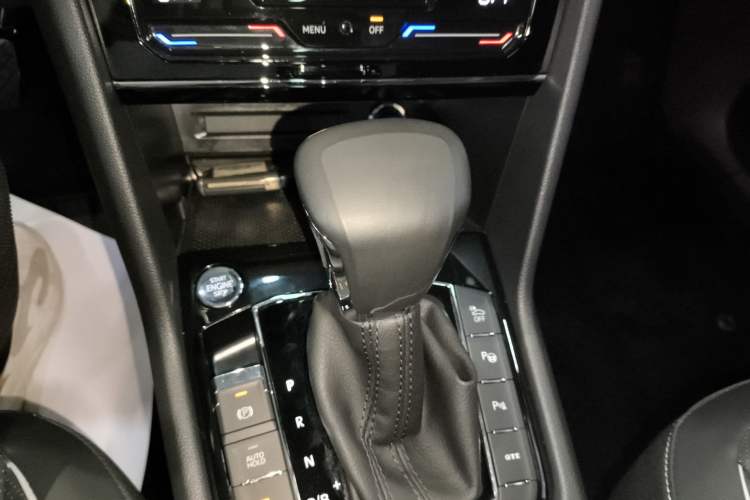 Used Volkswagen Tiguan L New Energy 2020 430 PHEV Plug-in Hybrid Flagship Edition Gear Lever