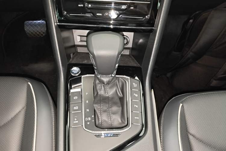 Used Volkswagen Tiguan L New Energy 2020 430 PHEV Plug-in Hybrid Flagship Edition Gear Lever
