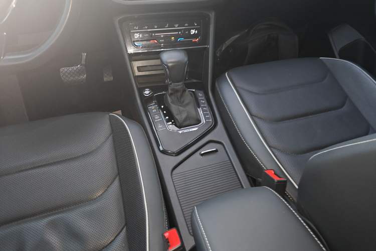 Used Volkswagen Tiguan L New Energy 2020 430 PHEV Plug-in Hybrid Flagship Edition Gear Lever