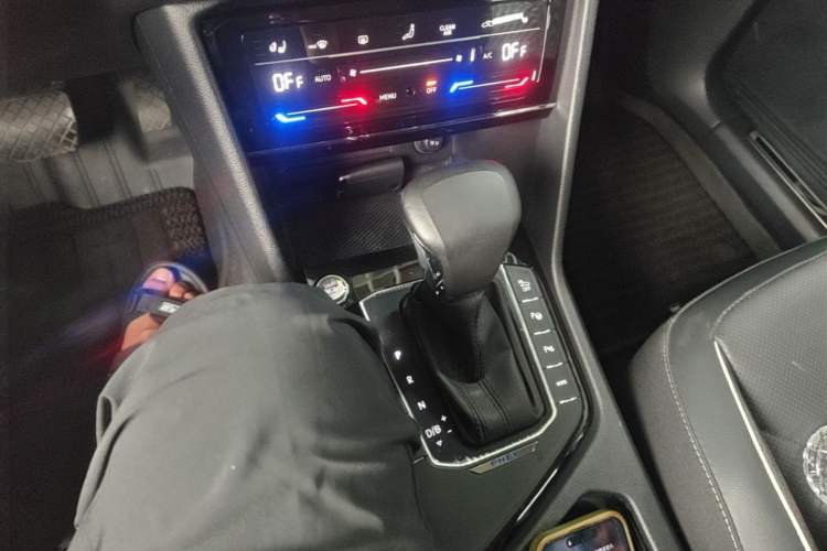 Used Volkswagen Tiguan L New Energy 2020 430 PHEV Plug-in Hybrid Flagship Edition Gear Lever