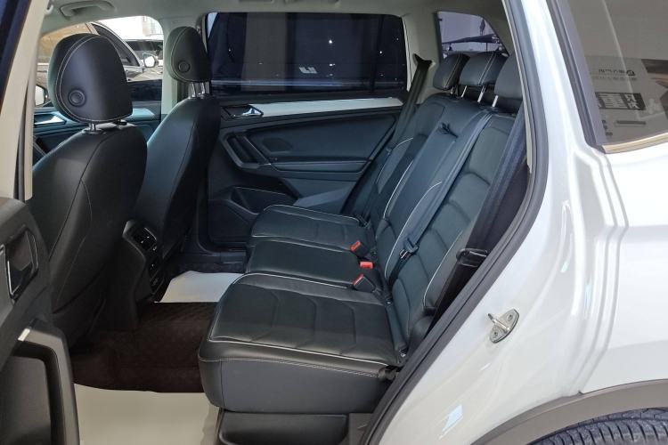 Used Volkswagen Tiguan L New Energy 2020 430 PHEV Plug-in Hybrid Flagship Edition Interior 4