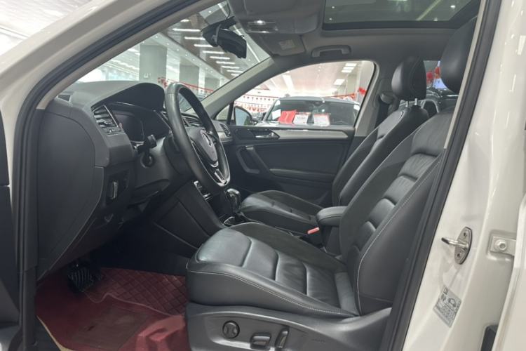 Used Volkswagen Tiguan L New Energy 2020 430 PHEV Plug-in Hybrid Prestige Edition Interior 4