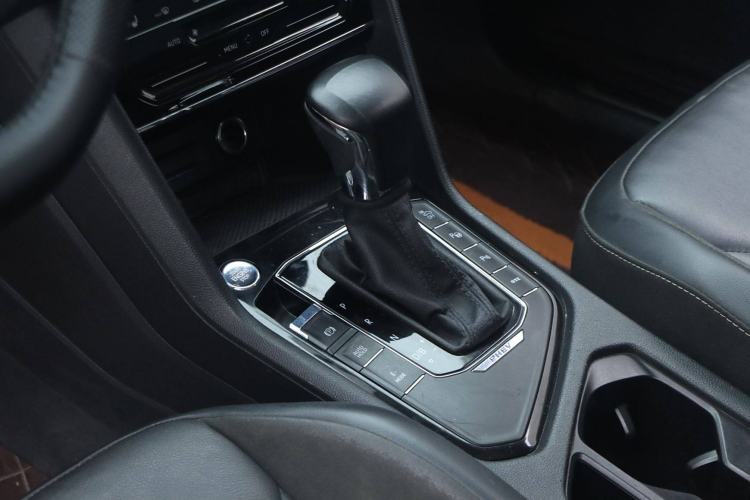 Used Volkswagen Tiguan L New Energy 2020 430 PHEV Plug-in Hybrid Prestige Edition Interior 6