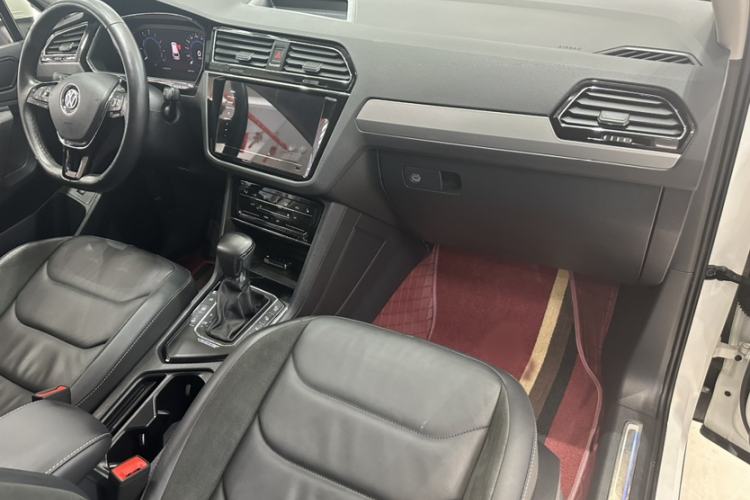 Used Volkswagen Tiguan L New Energy 2020 430 PHEV Plug-in Hybrid Prestige Edition Interior 6