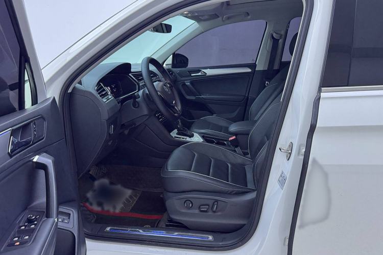 Used Volkswagen Tiguan L New Energy 2020 430 PHEV Plug-in Hybrid Flagship Edition Interior 6