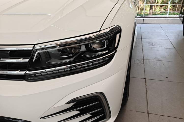 Used Volkswagen Tiguan L New Energy 2020 430 PHEV Plug-in Hybrid Flagship Edition Left Front Headlight