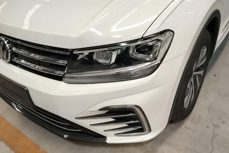 Used Volkswagen Tiguan L New Energy 2020 430 PHEV Plug-in Hybrid Prestige Edition Left Front Headlight