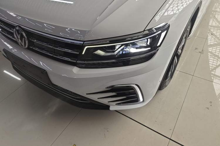 Used Volkswagen Tiguan L New Energy 2020 430 PHEV Plug-in Hybrid Flagship Edition Left Front Headlight