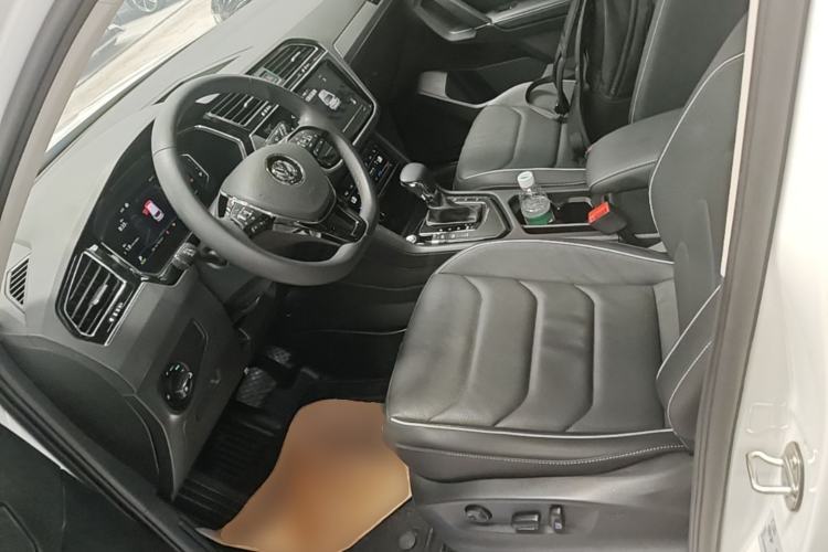 Used Volkswagen Tiguan L New Energy 2020 430 PHEV Plug-in Hybrid Flagship Edition Left Front Seat