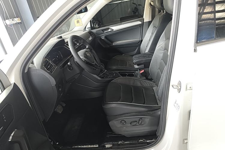 Used Volkswagen Tiguan L New Energy 2020 430 PHEV Plug-in Hybrid Flagship Edition Left Front Seat