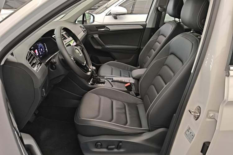 Used Volkswagen Tiguan L New Energy 2020 430 PHEV Plug-in Hybrid Flagship Edition Left Front Seat