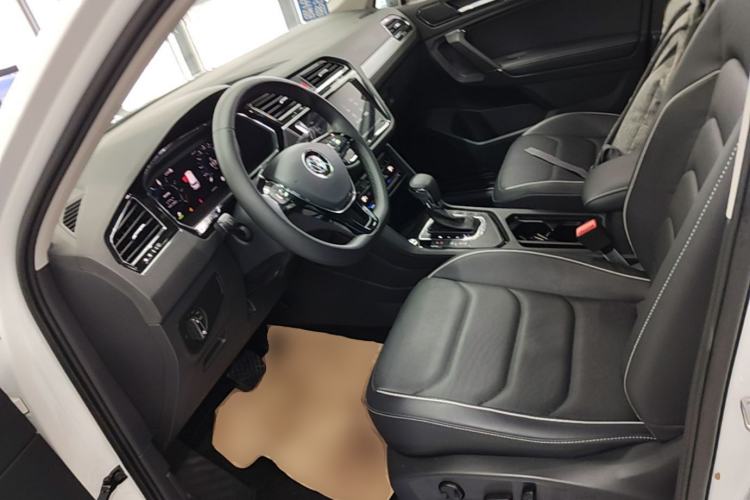 Used Volkswagen Tiguan L New Energy 2020 430 PHEV Plug-in Hybrid Flagship Edition Left Front Seat
