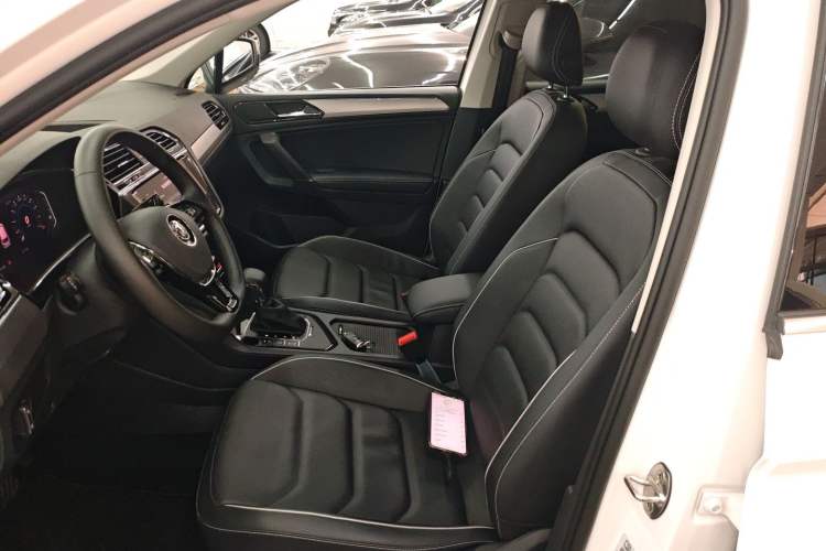 Used Volkswagen Tiguan L New Energy 2020 430 PHEV Plug-in Hybrid Flagship Edition Left Front Seat