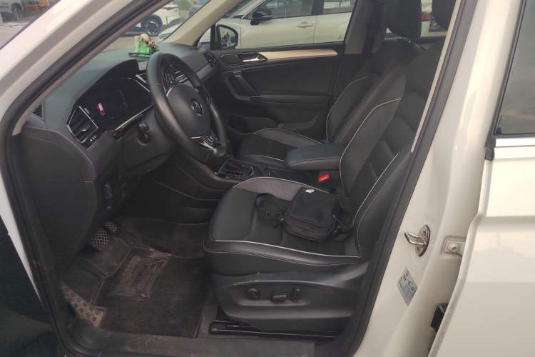 Used Volkswagen Tiguan L New Energy 2020 430 PHEV Plug-in Hybrid Flagship Edition Left Front Seat