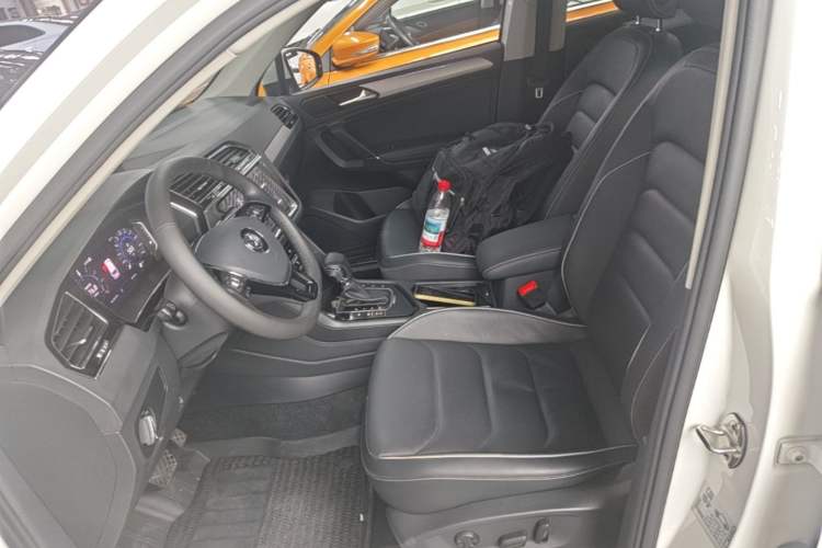 Used Volkswagen Tiguan L New Energy 2020 430 PHEV Plug-in Hybrid Flagship Edition Left Front Seat