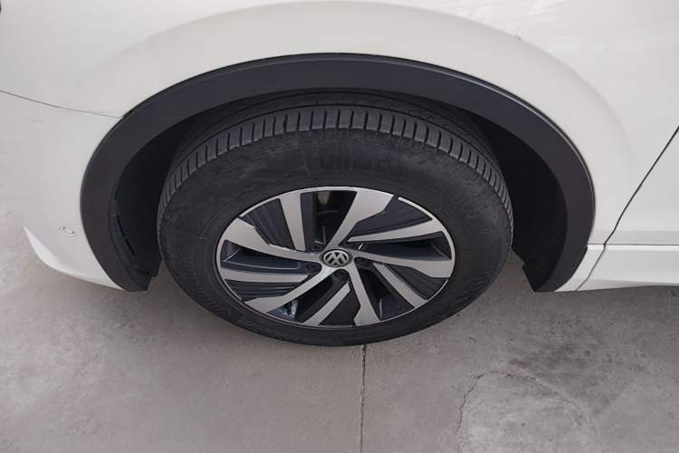 Used Volkswagen Tiguan L New Energy 2020 430 PHEV Plug-in Hybrid Flagship Edition Left Front Wheel Hub