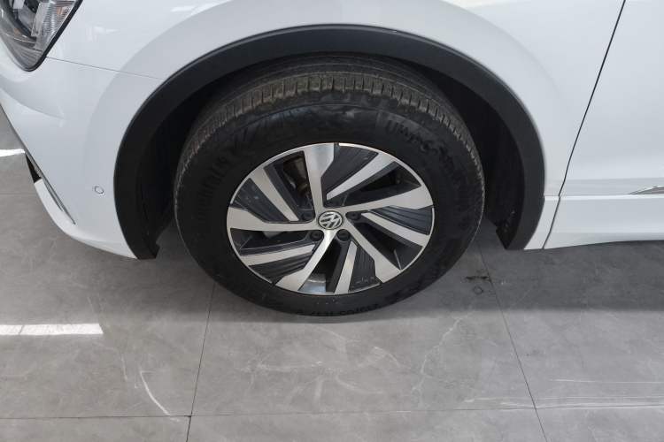 Used Volkswagen Tiguan L New Energy 2020 430 PHEV Plug-in Hybrid Prestige Edition Left Front Wheel Hub