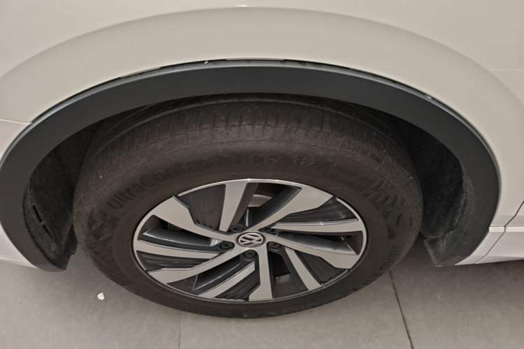 Used Volkswagen Tiguan L New Energy 2020 430 PHEV Plug-in Hybrid Flagship Edition Left Front Wheel Hub