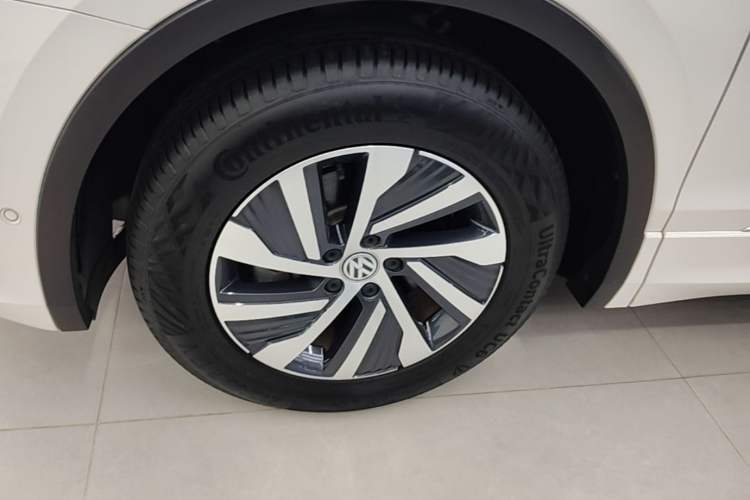 Used Volkswagen Tiguan L New Energy 2020 430 PHEV Plug-in Hybrid Flagship Edition Left Front Wheel Hub