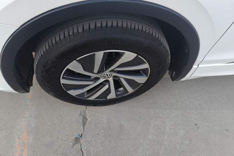 Used Volkswagen Tiguan L New Energy 2020 430 PHEV Plug-in Hybrid Flagship Edition Left Front Wheel Hub
