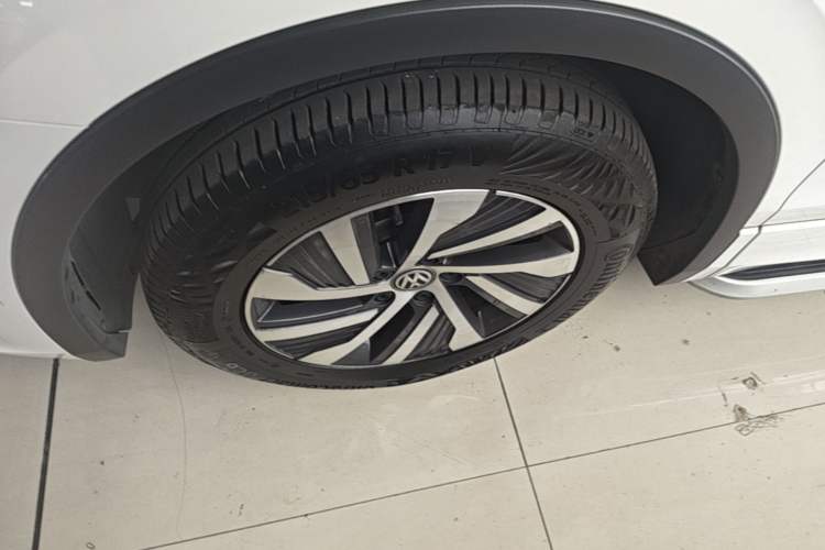 Used Volkswagen Tiguan L New Energy 2020 430 PHEV Plug-in Hybrid Flagship Edition Left Front Wheel Hub