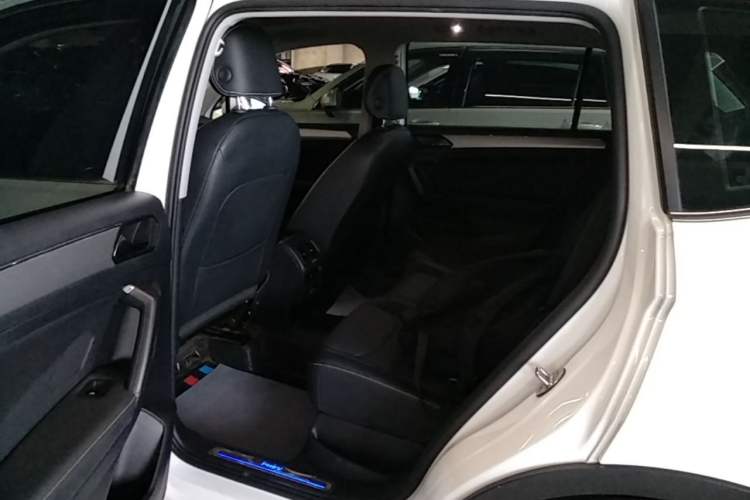Used Volkswagen Tiguan L New Energy 2020 430 PHEV Plug-in Hybrid Prestige Edition Left Rear Seat