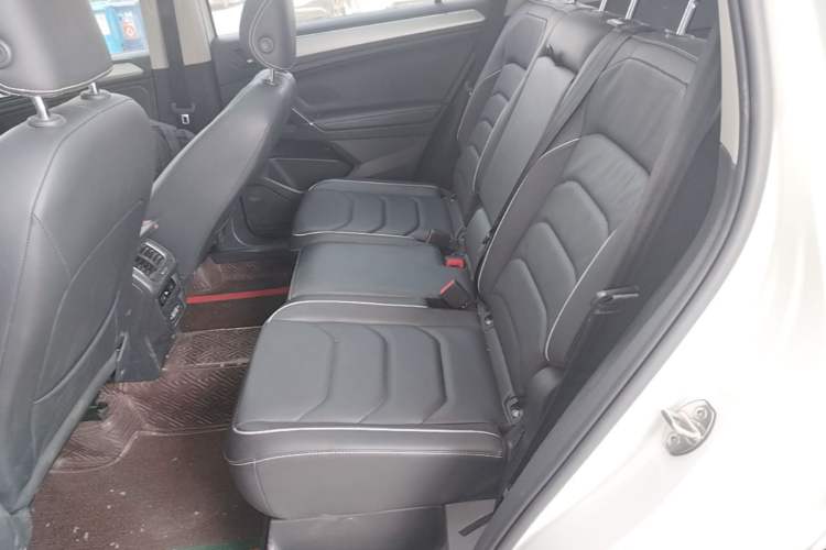Used Volkswagen Tiguan L New Energy 2020 430 PHEV Plug-in Hybrid Flagship Edition Left Rear Seat
