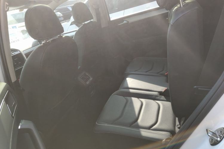 Used Volkswagen Tiguan L New Energy 2020 430 PHEV Plug-in Hybrid Flagship Edition Left Rear Seat