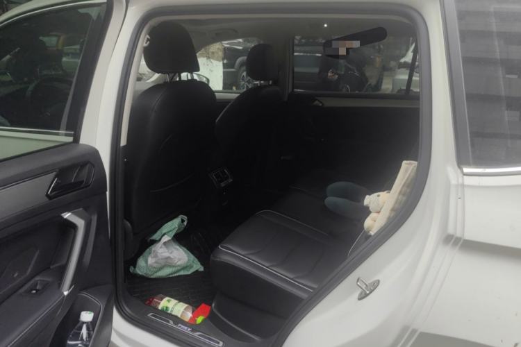 Used Volkswagen Tiguan L New Energy 2020 430 PHEV Plug-in Hybrid Flagship Edition Left Rear Seat