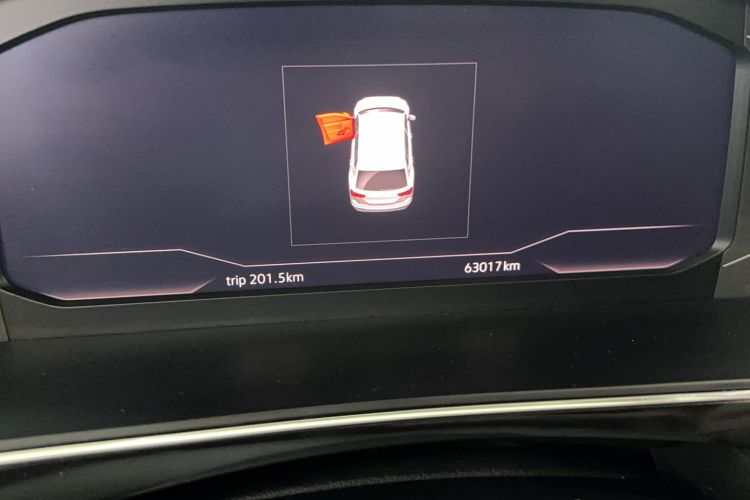 Used Volkswagen Tiguan L New Energy 2020 430 PHEV Plug-in Hybrid Prestige Edition Odometer Close Up