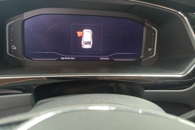Used Volkswagen Tiguan L New Energy 2020 430 PHEV Plug-in Hybrid Flagship Edition Odometer Close Up