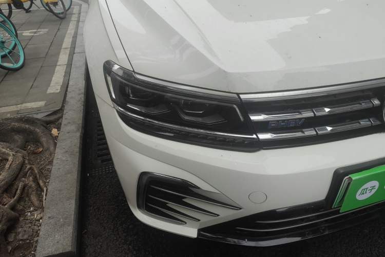 Used Volkswagen Tiguan L New Energy 2020 430 PHEV Plug-in Hybrid Flagship Edition Right Front Headlight