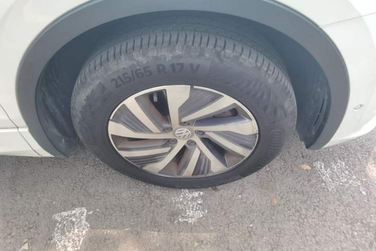 Used Volkswagen Tiguan L New Energy 2020 430 PHEV Plug-in Hybrid Prestige Edition Right Front Wheel Hub
