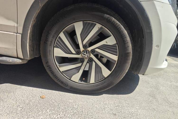 Used Volkswagen Tiguan L New Energy 2020 430 PHEV Plug-in Hybrid Prestige Edition Right Front Wheel Hub